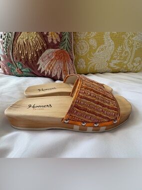NWOT Homers Artisian Anthropologie Size 38 Rose Gold Nailed Trim
